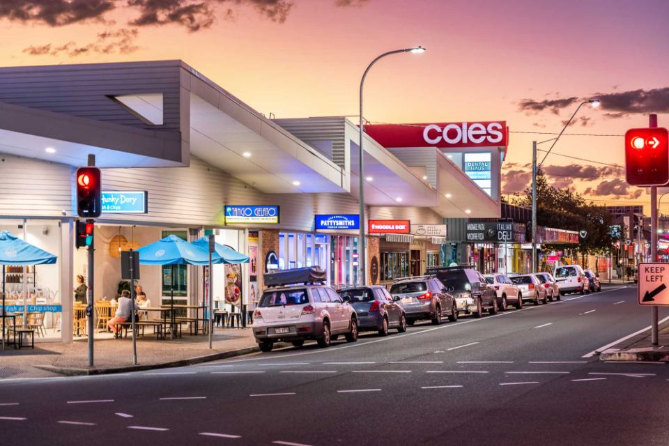 Cafes and restaurants along the Palm Beach precinct on the Gold Coast Highway